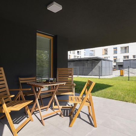 Luxury Two Bedroom Apartment With Terrace And Parking By Renters Prestige Катовице Экстерьер фото
