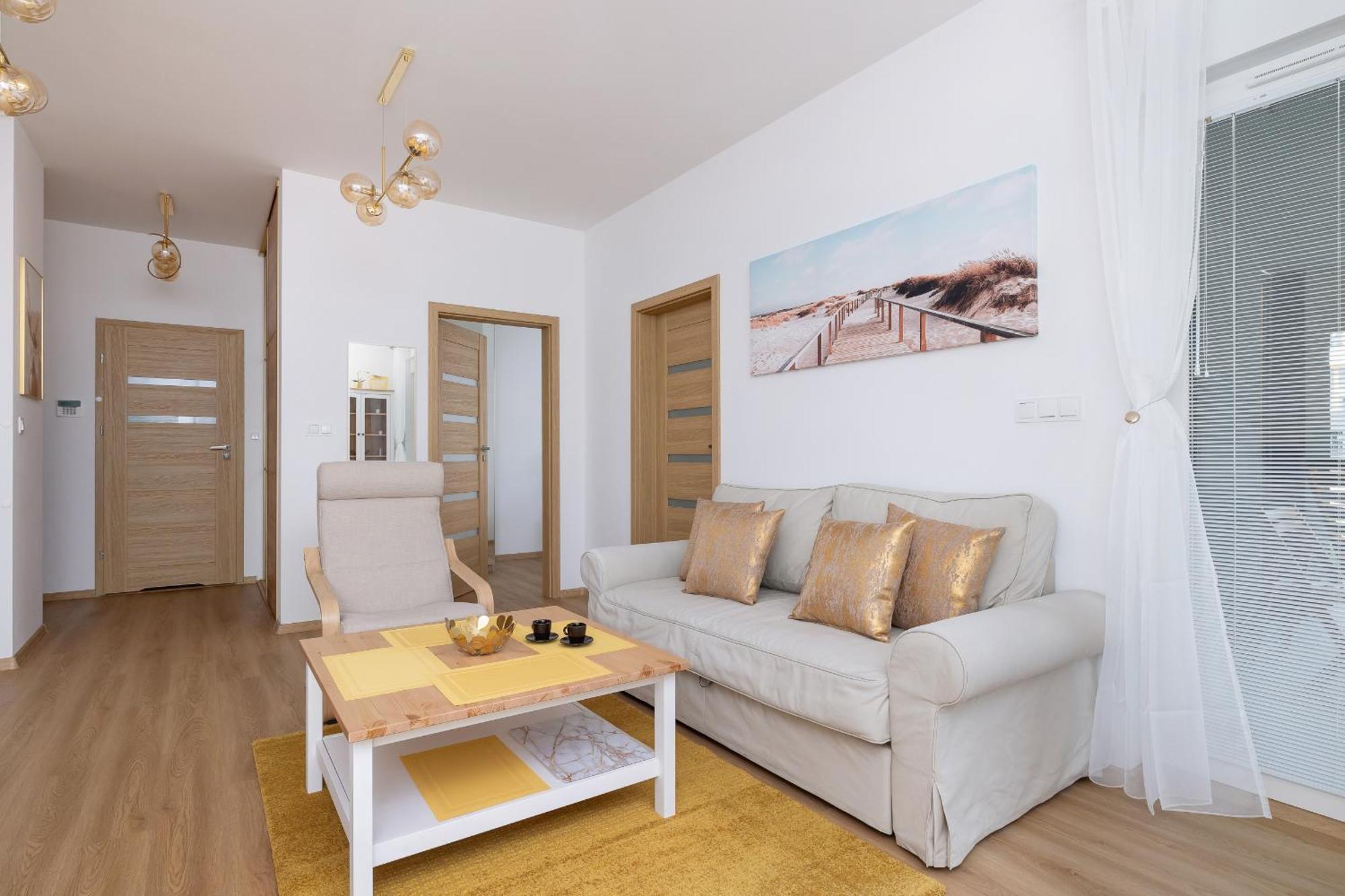 Luxury Two Bedroom Apartment With Terrace And Parking By Renters Prestige Катовице Экстерьер фото
