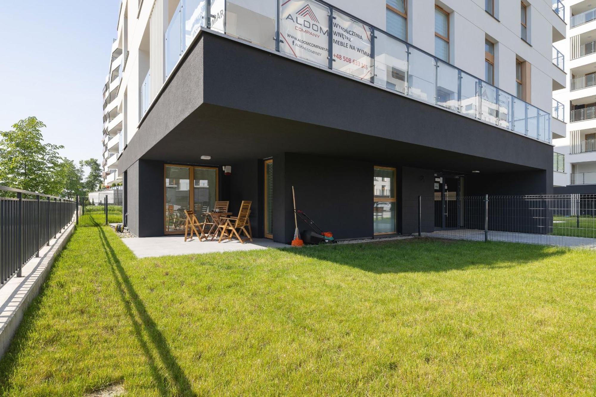 Luxury Two Bedroom Apartment With Terrace And Parking By Renters Prestige Катовице Экстерьер фото